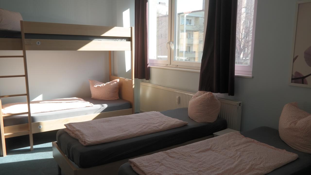Bed in een Slaapzaal met 6 Bedden